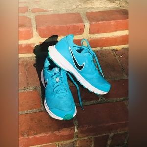 Women’s Nike Revolution 6 Running Shoes